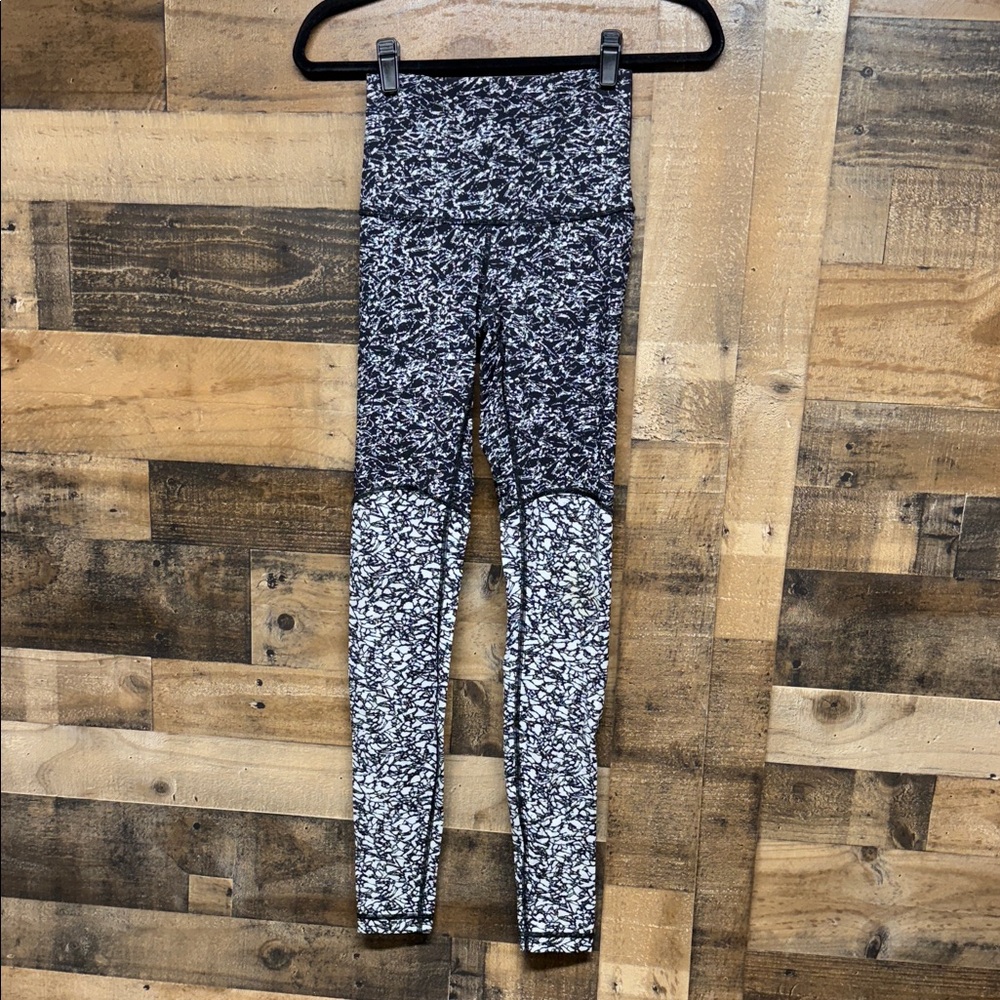 Lululemon Wunder Under‎ Pants Hi Rise Leggings Icebreaker White Black Women's 4